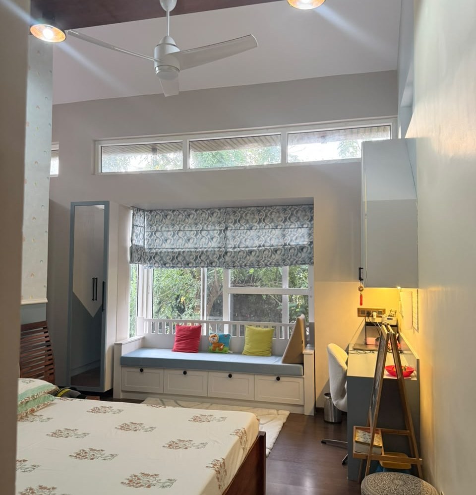 Azven Breathe child's room with study and window seat
