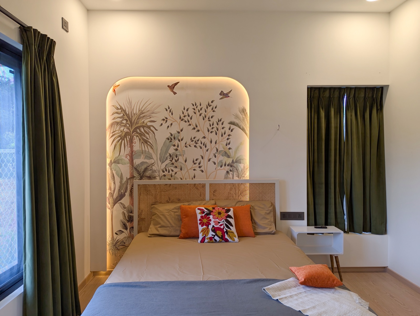 Completed interior: Guest-bedroom bed wall